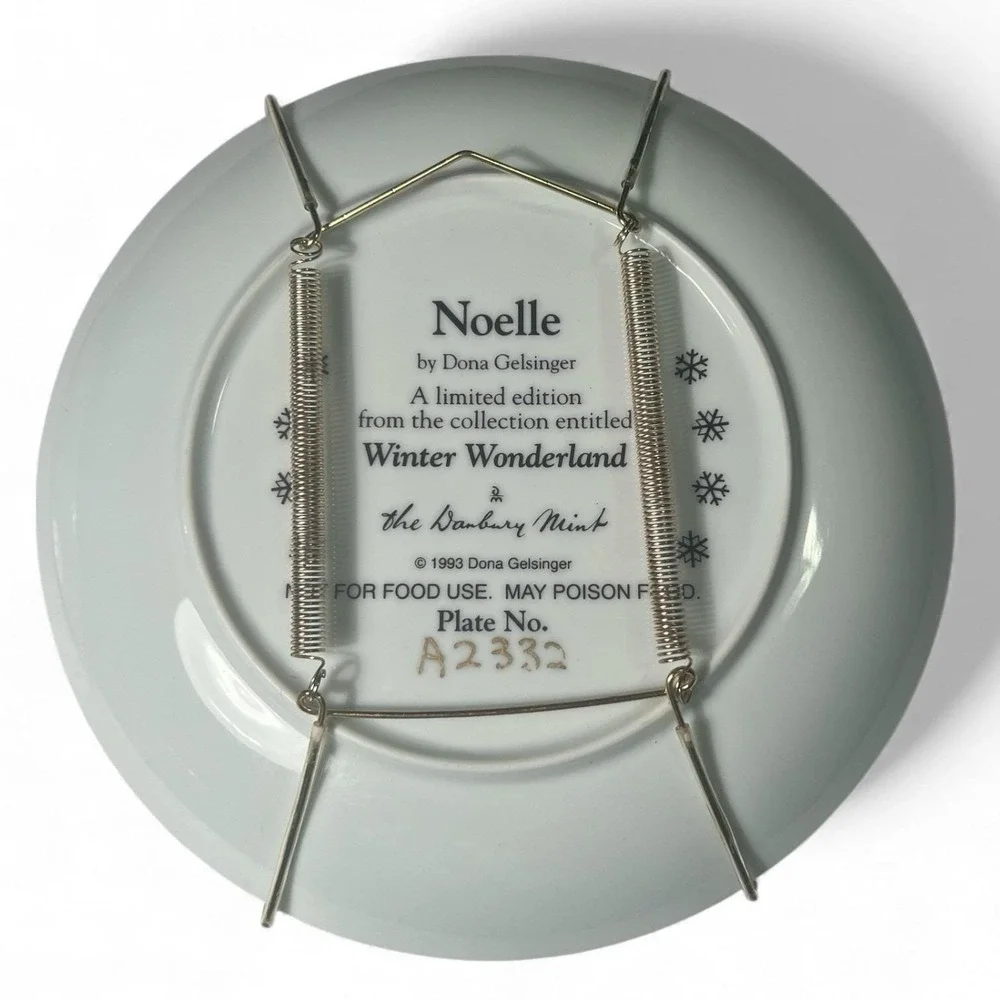 Dona Gelsinger Winter Wonderland Limited Ed Collection Set of 5  Plates 8